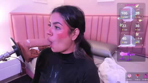 taylor_cupper_ online show from November 16, 7:21 am