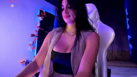 Taylor  Help me to get 100 thumbs up online show from October 29, 4:53 pm