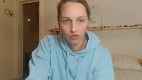 taylor_whitetv online show from February 19, 12:25 am