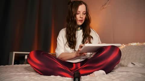 Mary     X TechnoElfff  INST    fansly kissmary online show from September 20, 4:38 pm