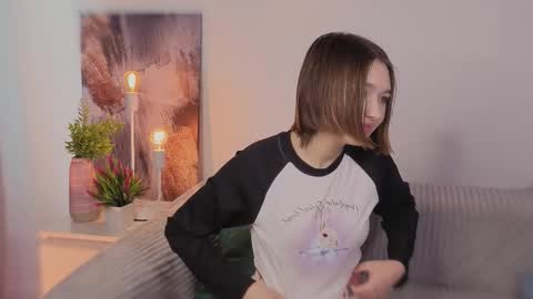 all me precious   online show from February 5, 5:32 am