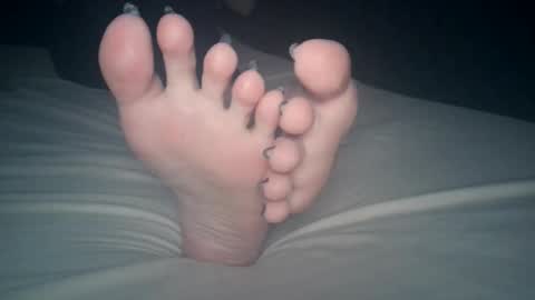 Viv West online show from December 19, 5:54 am