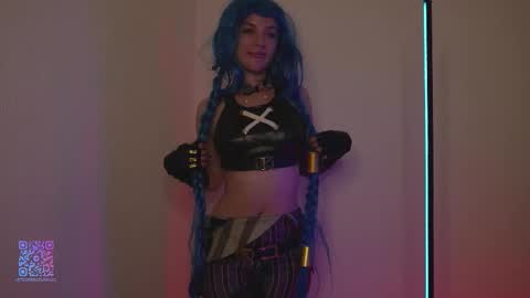 Sarah     online show from September 16, 6:16 pm