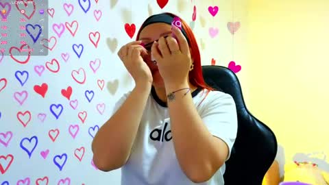 Tessy online show from April 14, 3:12 pm