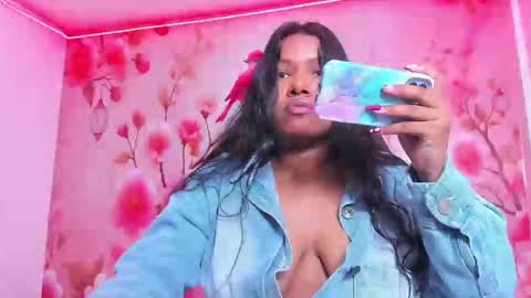 Andreina online show from February 18, 1:32 am