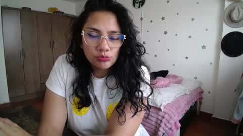    online show from December 4, 6:41 pm