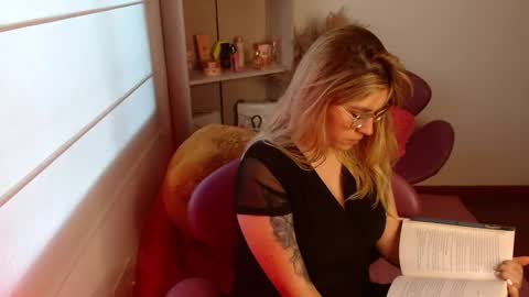   online show from January 31, 3:11 pm