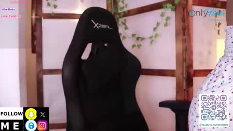 Atihana Gil online show from November 18, 5:41 am