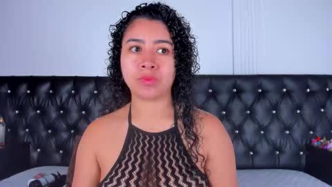 thara webstter online show from September 24, 11:53 am