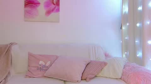 Madina online show from December 18, 6:01 pm