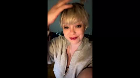 the_arctic_beaty online show from February 27, 2:44 am