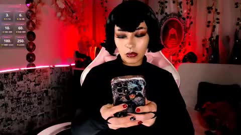 ...  ... online show from October 12, 5:10 am