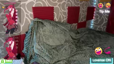 Alice online show from March 9, 7:05 pm