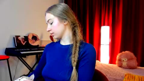 Ally    STREAMING ON TWITCH NOW Check my Twitter for updates online show from March 9, 3:42 am