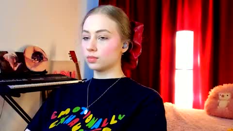 Ally    STREAMING ON TWITCH NOW Check my Twitter for updates online show from March 5, 5:47 am