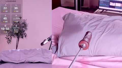 K R I S T E N online show from March 4, 5:03 pm