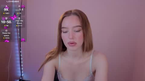 Olivia online show from April 29, 7:19 pm