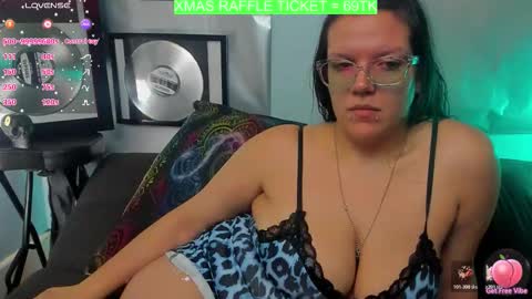 Goddess Nola online show from December 18, 4:50 am