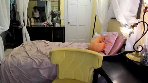 Cach Nelson online show from May 18, 7:58 am