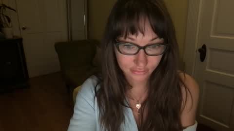 Cach Nelson online show from February 10, 9:12 am