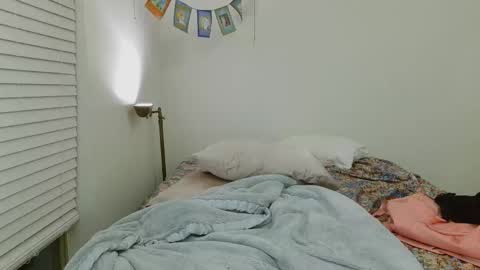 TheRealRussianKream online show from March 16, 2:58 am