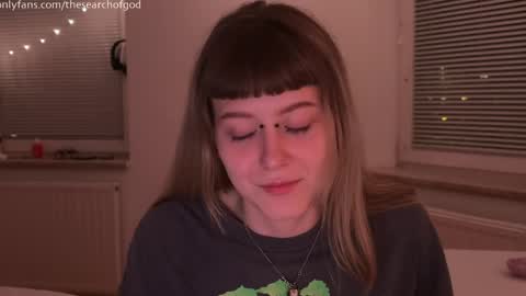 LISA                                            online show from April 18, 7:58 pm