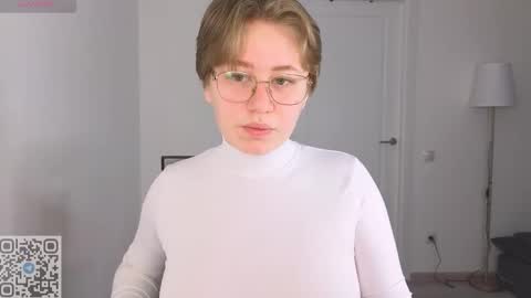 Lucia online show from February 3, 7:13 am