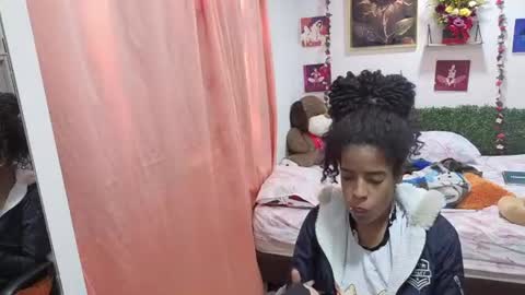 thiana_horny online show from July 16, 3:16 pm