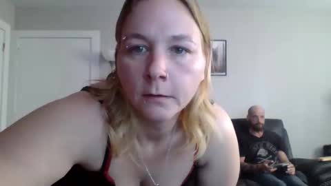 thickblonde_92 online show from May 9, 1:24 pm
