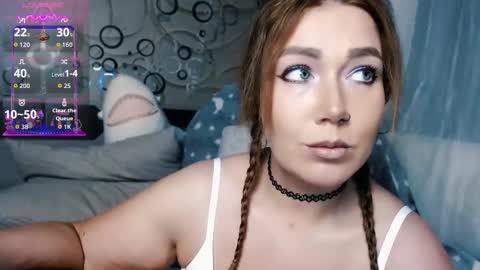 tiameow online show from November 9, 10:05 pm