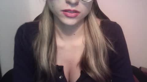 Tifanny online show from March 4, 11:22 pm