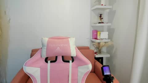 Tiffany online show from April 28, 3:00 am