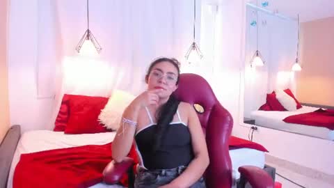 Tif Carter online show from June 12, 7:44 pm