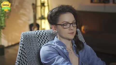 tiffanyriox online show from March 27, 1:07 am