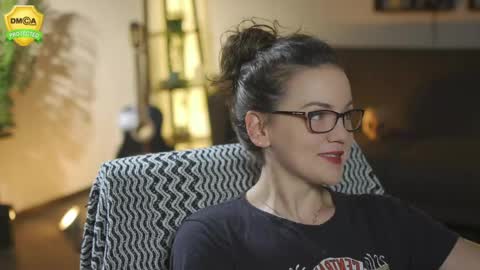 tiffanyriox online show from May 28, 11:57 pm