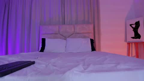 tina_olsen07 online show from October 26, 1:34 am