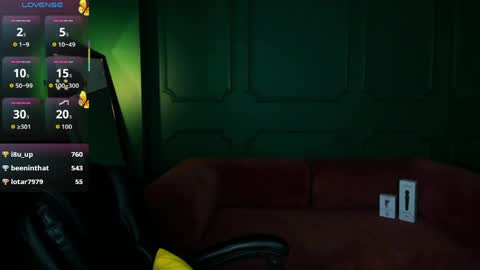 tina_tayllor__ online show from April 19, 6:10 pm