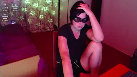 TinaFlower online show from November 6, 1:28 pm