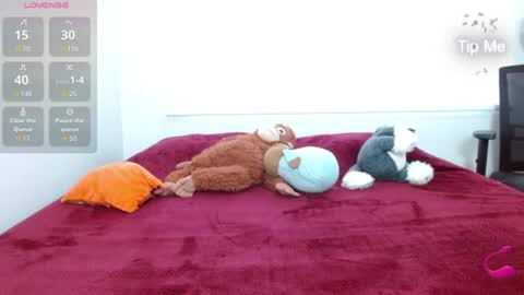 Tiny Caroline online show from July 15, 11:20 pm