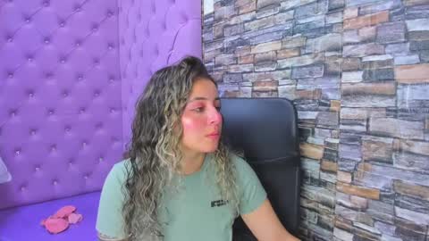 tiny online show from January 9, 2:22 am