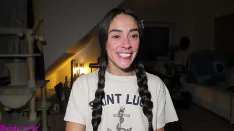 Tiny online show from October 15, 4:37 am