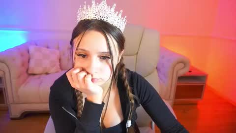 tinynataliee online show from March 19, 3:27 pm