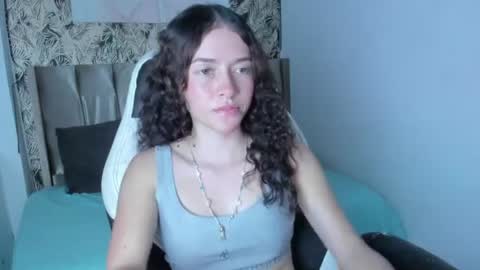 tinysophi online show from July 5, 3:18 pm