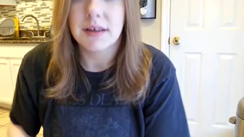 tinywithtiddies online show from March 13, 1:23 pm