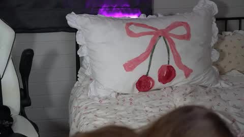 Lili online show from September 27, 8:38 pm