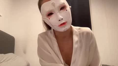 Tinks online show from October 8, 8:57 pm