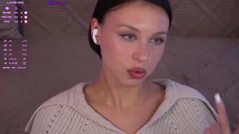 TOKKYYO online show from October 2, 6:02 pm