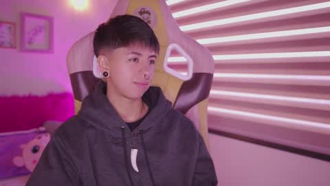 Blue  online show from March 11, 1:03 pm