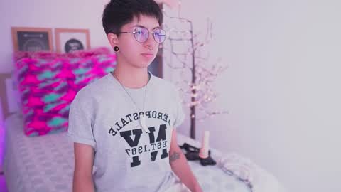 Blue  online show from September 12, 2:01 am