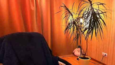 Elizabeth online show from October 2, 3:17 pm